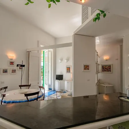 Casa Wanda - Centro Apartment *